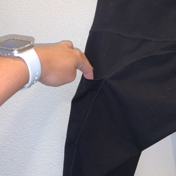 Life Sky black side pocket athletic leggings - Picture 7 of 9
